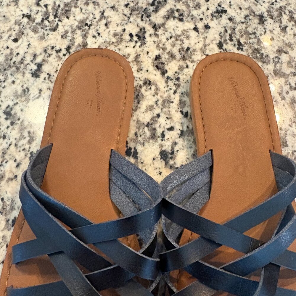 Universal Thread Black Leather Strappy Slide Sand… - image 2